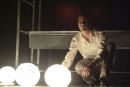 Scene from Tic-Tac by Vaujaus Teatro (Sevilla)