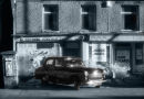 Hillman ar Crown Stores toned