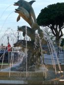 Dolphin Fountain, Playamar