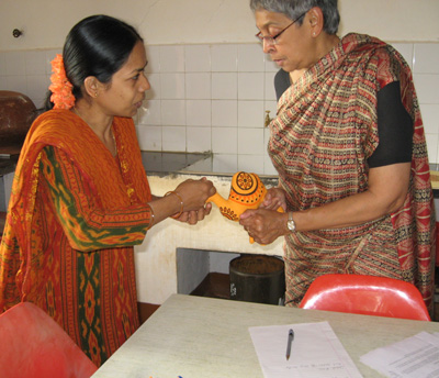 Sarita from Hubli RTU and Tiku from PROWESS testing toys