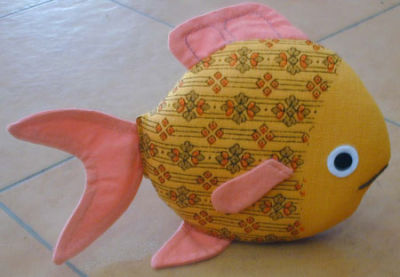 H092 Yellow fish
