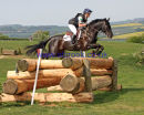 Dani Evans & UCHIN