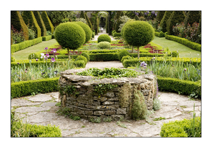 C The Celtic Cross Knot Garden