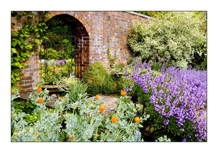 Broadleas Garden Arch 1