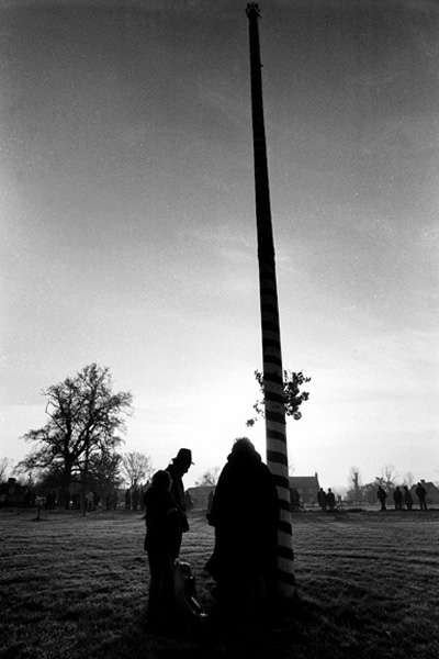 Ickwell Maypole