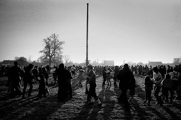 Ickwell May Day