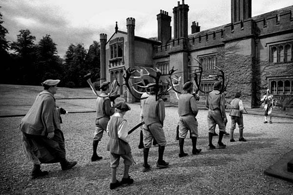 Horndancers procession