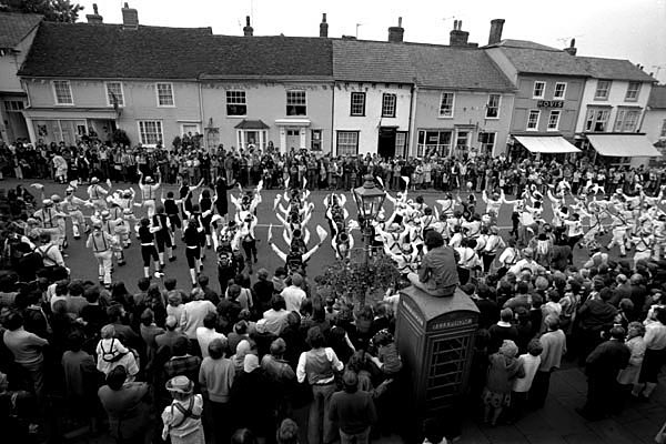 Massed dancing