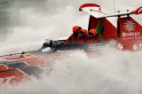 Red FPT wins the British Powerboat Festival.