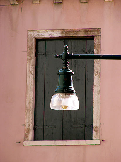 Venetian Street Light