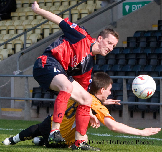 Ex-Son Craig Winter clashes with Ross Forbes.