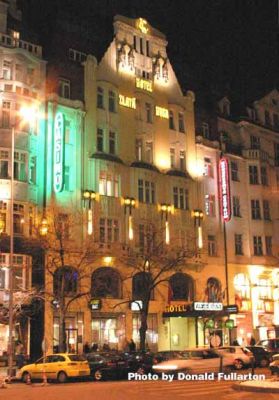 City Hotel