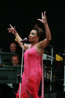 Shirley Bassey