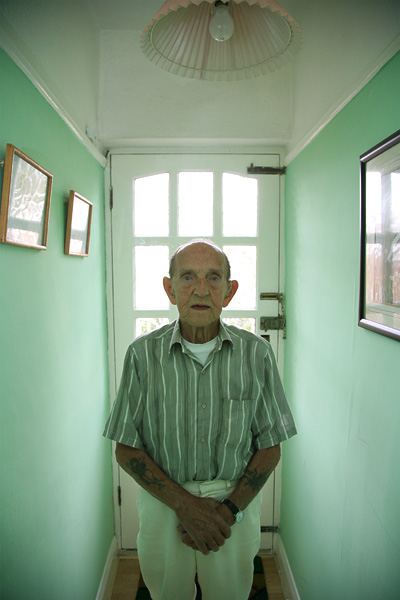 War veteran shortly after having his medals stolen