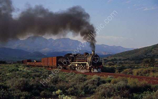 Mixed Train at Marevlakte.