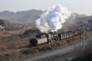 Freight train between Sanjiazi and Daguopu.