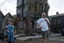 EXT CLENNAM HOUSE (Pinewood)