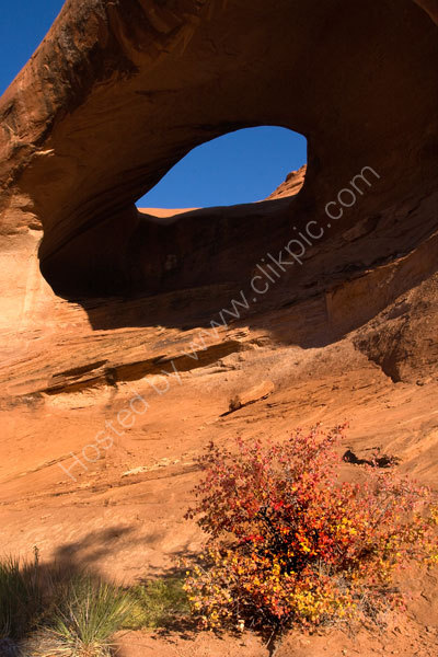 Another 'hole in the rocks' in Mystery Valley