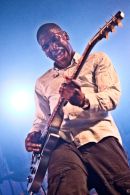LABRINTH