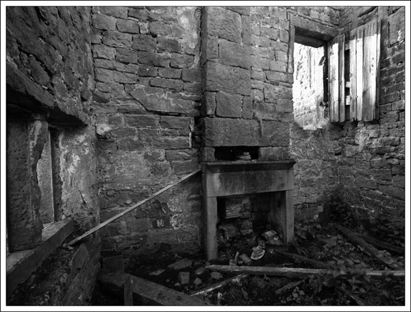 Nook Interior, Crimsworth Dean