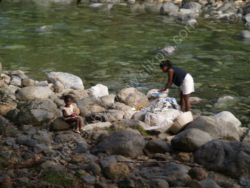 Laundry on river, Churchillas de Baracoa