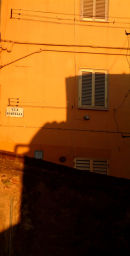 Portella shadows