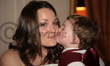 Page boy kiss