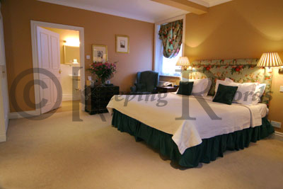 Angel Hotel bedroom