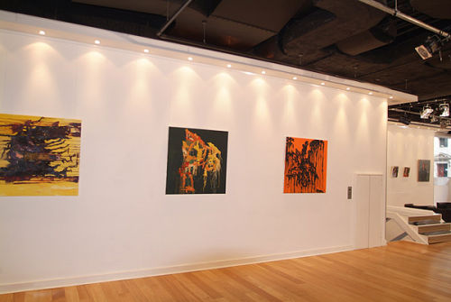 la galleria with art