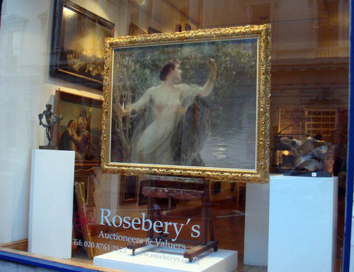 window onto Pall Mall 