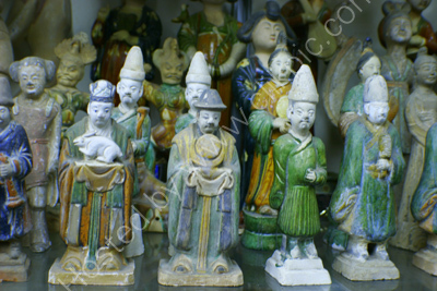 Figures, Cat St, Hong Kong 