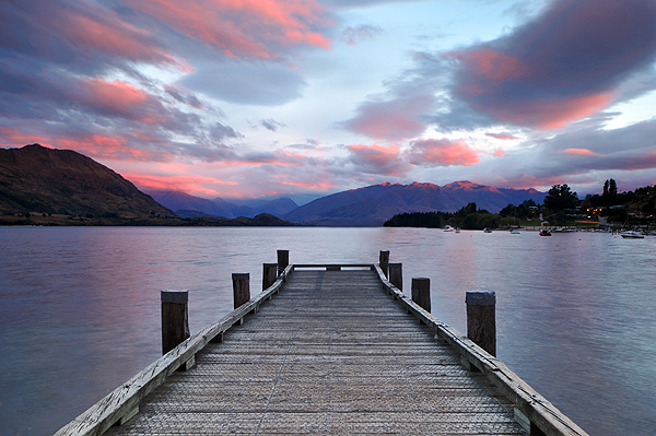 Sunrise over Lake Wanaka