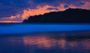 Coucher de soleil bleu et rose sur le Pacifique