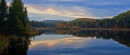 Lac d'automne à la brunante 