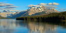 Lac Maligne et le mont Unwin à la tombée du jour