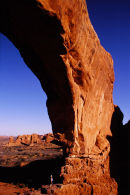 Arche monumentale dans la section Windows- Arches NP, Utah