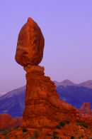 Balanced Rock au coucher du soleil 1 - Arches NP, Utah