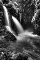 Virgin Creek Falls - Noir et blanc - Vertical