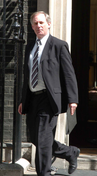 Geoff Hoon leaves the Cabinet office