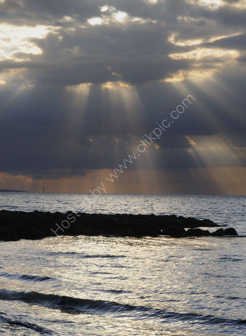 Sun Rays (1764)
