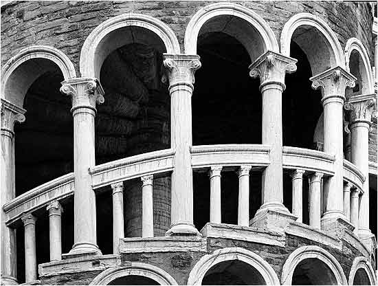 Scala Contarini del Bovolo