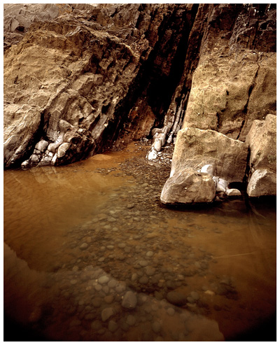 Fissured Cliff