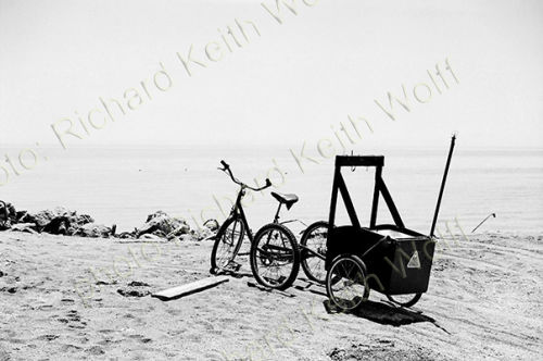 Tricycle on Salton Sea beach