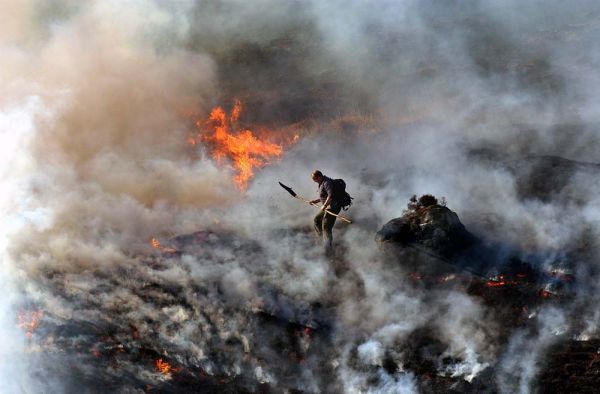 Hogwarts Express sets hills on fire during filming of Harry Potter