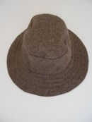 100% Lambs Wool hat.
Colour: Light Brown.
Size: M. Price: �10

Wholesale available.