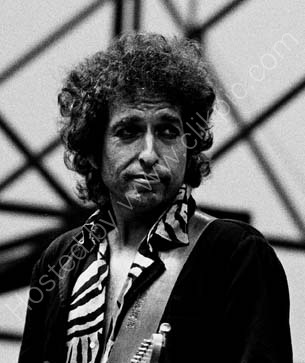 Bob Dylan in concert Slane Castle Ireland JULY 8, 1984