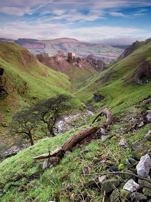 Peveril Castle from Cave Dale