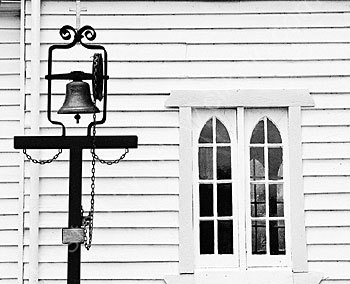<strong>Church Bell</strong>