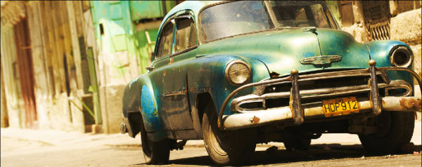 Blue Car Cuba 4